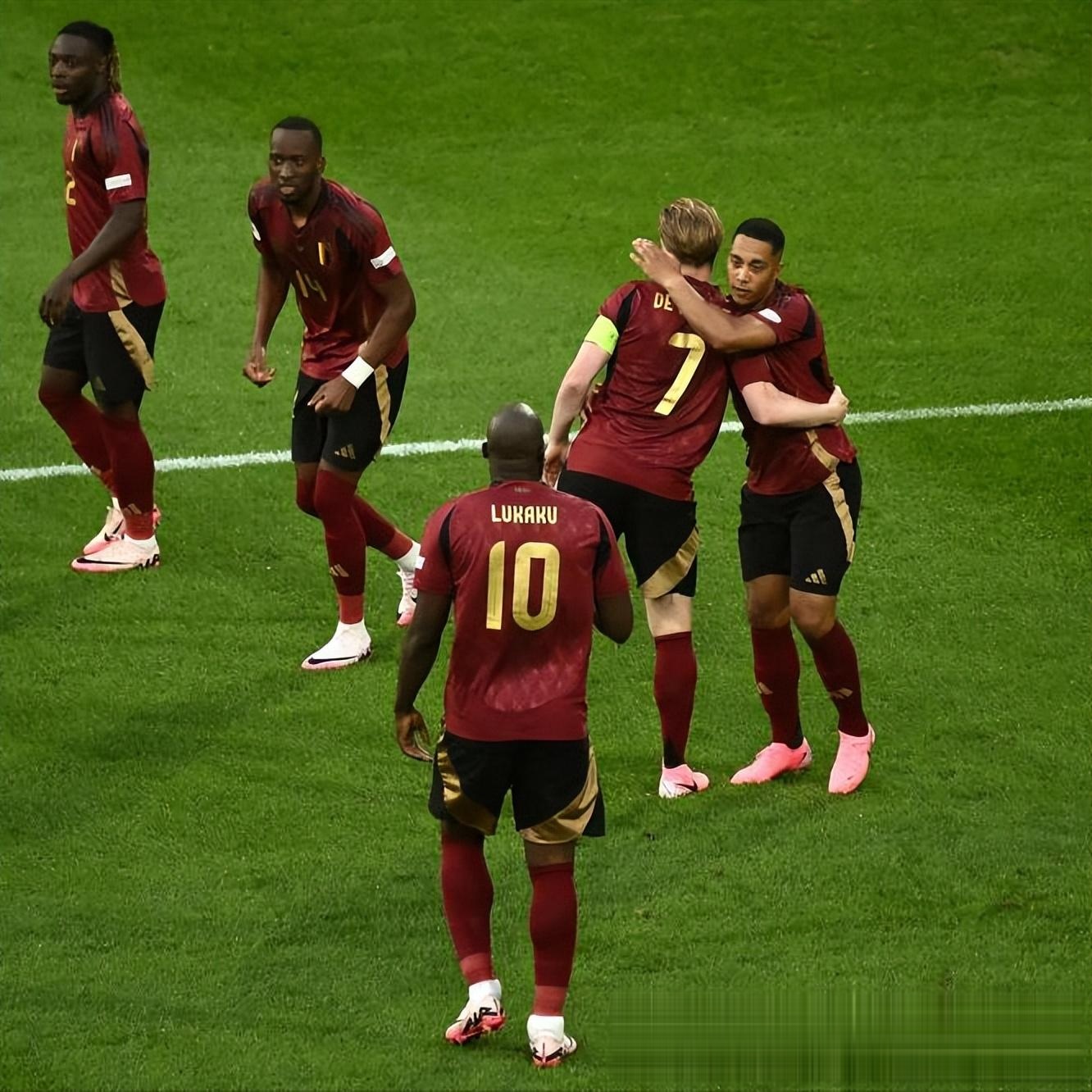 墨西哥力克克罗地亚，德布劳内关键制胜