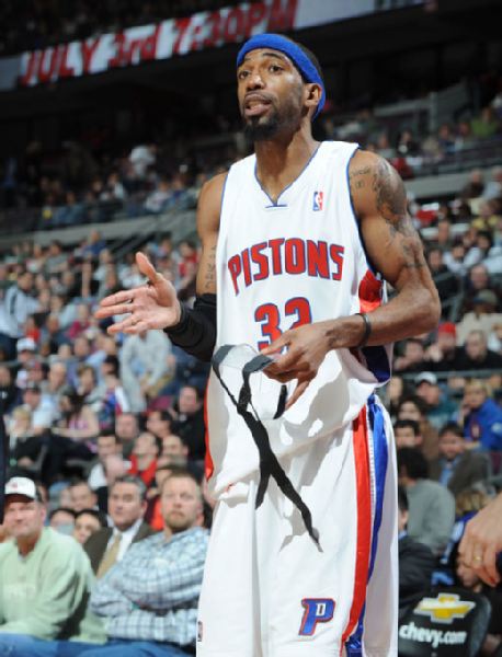 魔术横扫希腊男篮，汉密尔顿绝境逆转