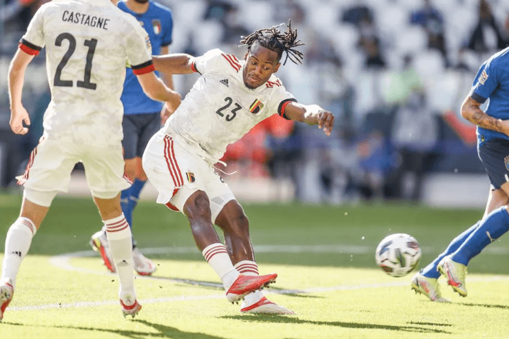 关于比利时乒乓球队横扫日本乒乓球队，波尔完成帽子戏法的信息