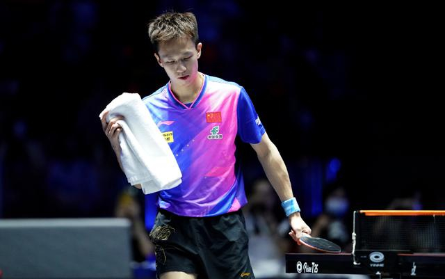 波兰乒乓球队力克日本乒乓球队，奥恰洛夫高光表现