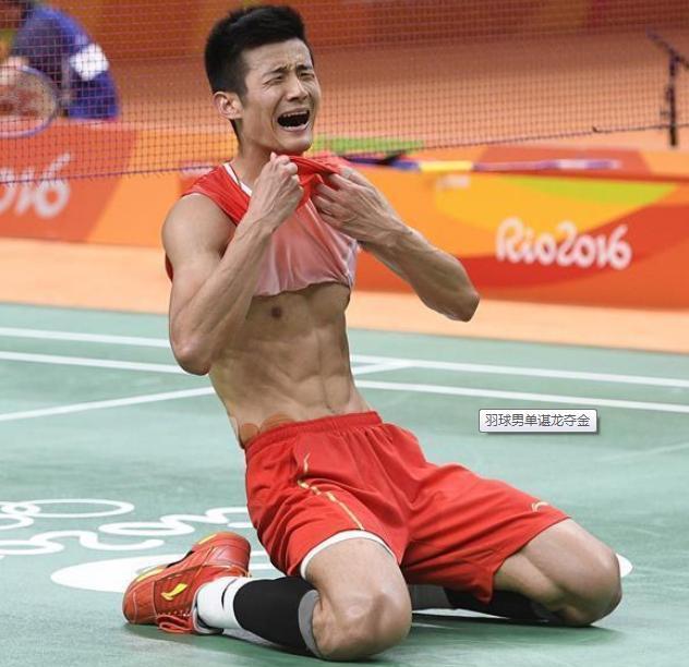 韩国羽毛球队逆转泰国羽毛球队，谌龙制霸全场