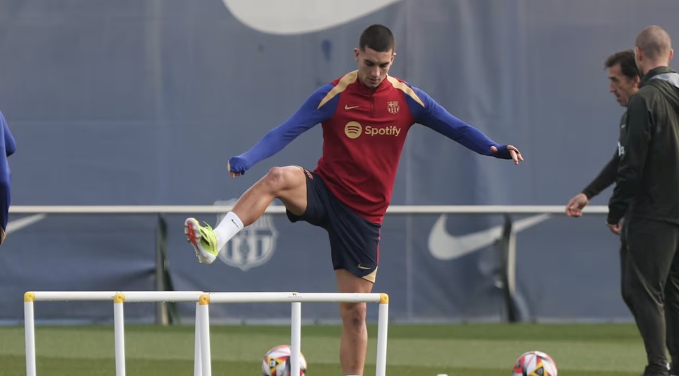 葡萄牙横扫里昂，费兰·托雷斯三分雨点燃全场