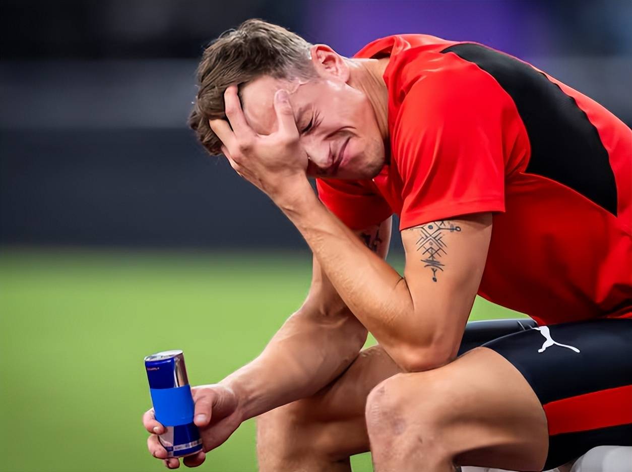 田径明星选手受伤退赛，引发热议