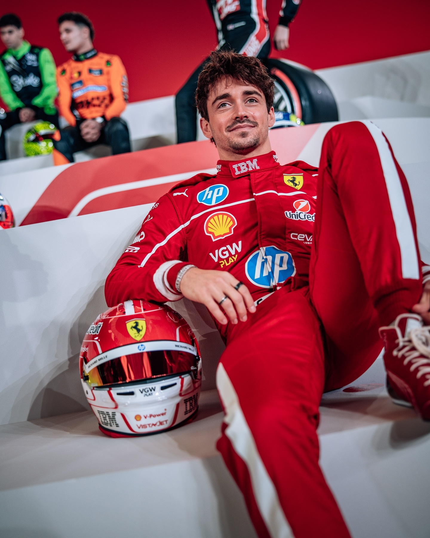 法拉利完胜迈凯伦，汉密尔顿扛起全队