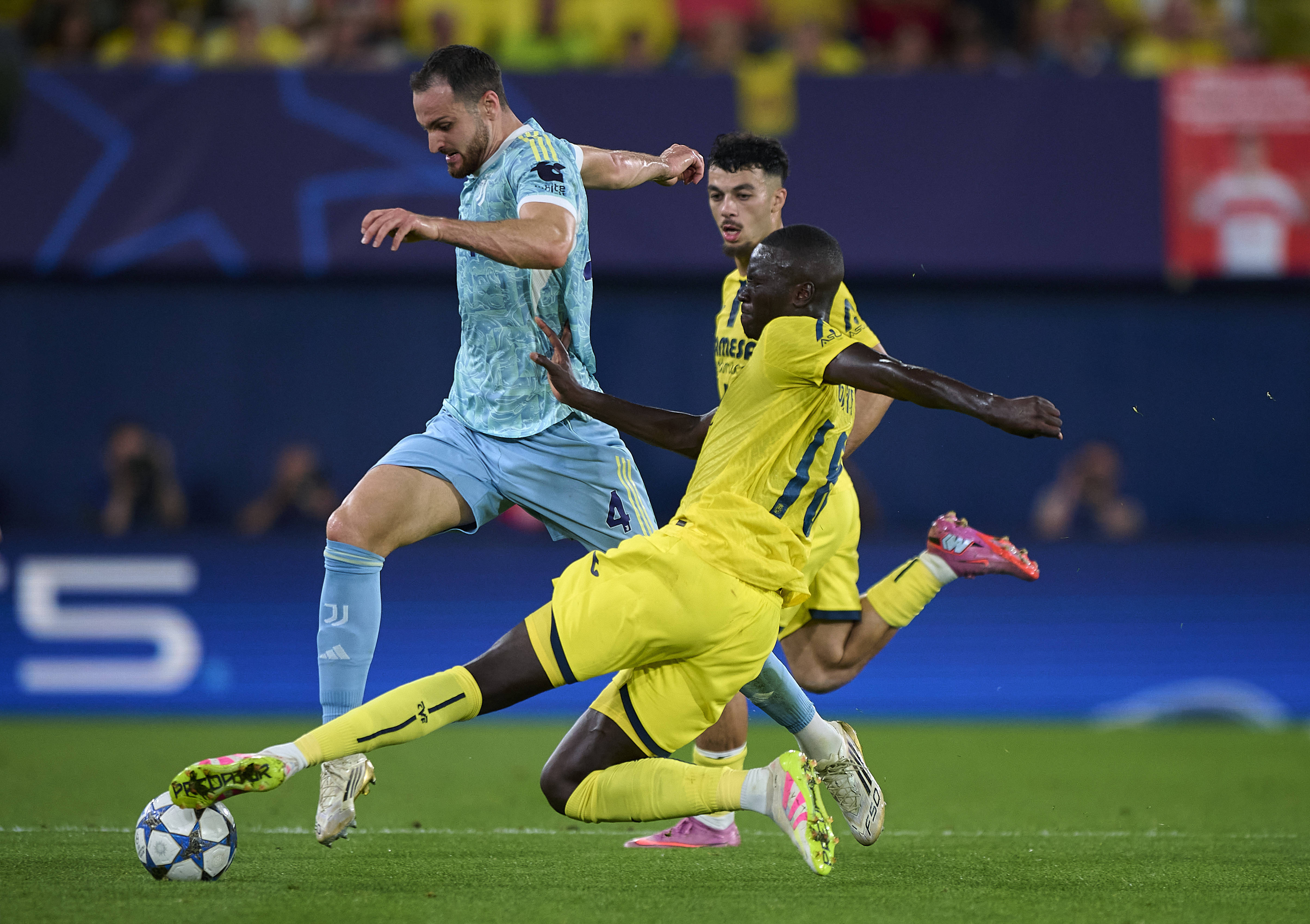 尤文图斯防守出现漏洞，遭遇欧冠小组赛连败