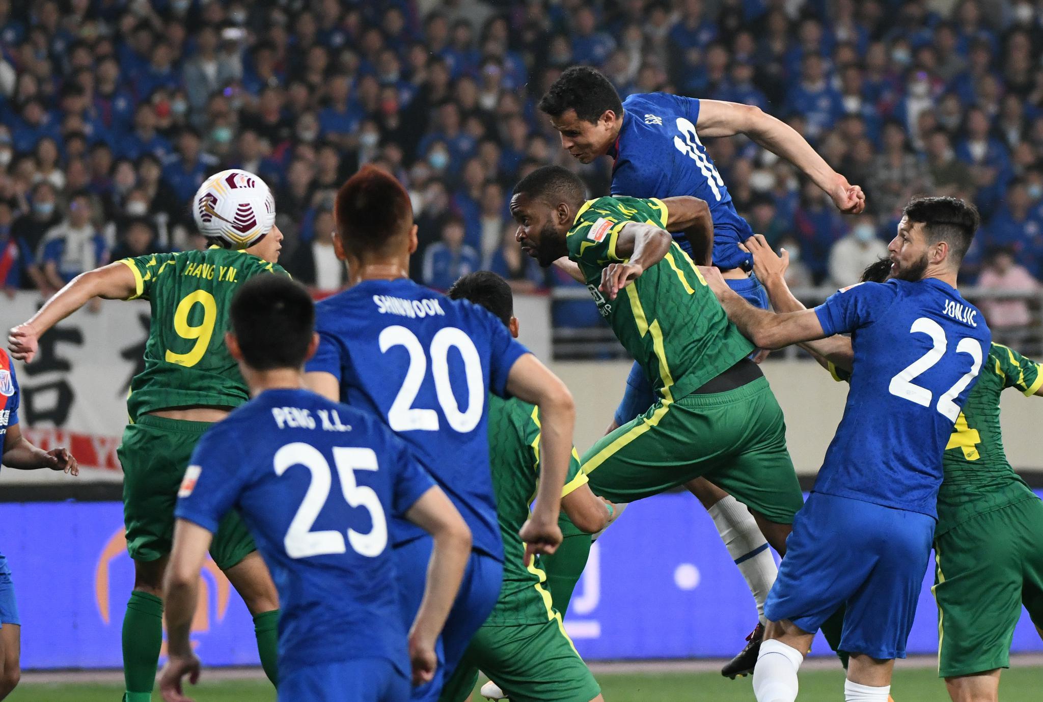 足球头条：杭州绿城主场战平深圳佳兆业，平局收场