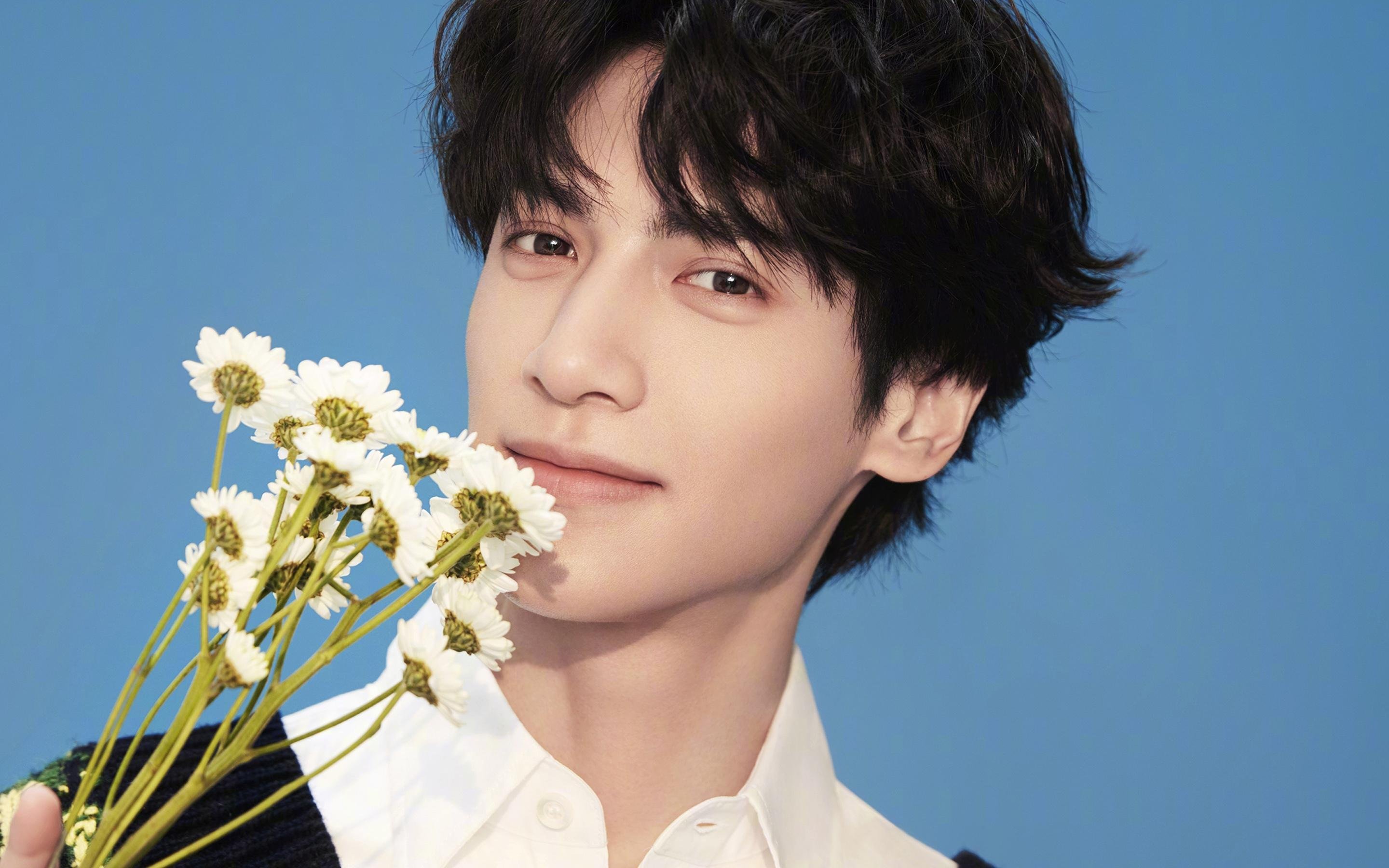 冬日双响，孙兴慜利刃出鞘，喀麦隆火山爆发斩埃及